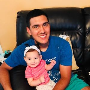 Meet your Posher, Emanuel